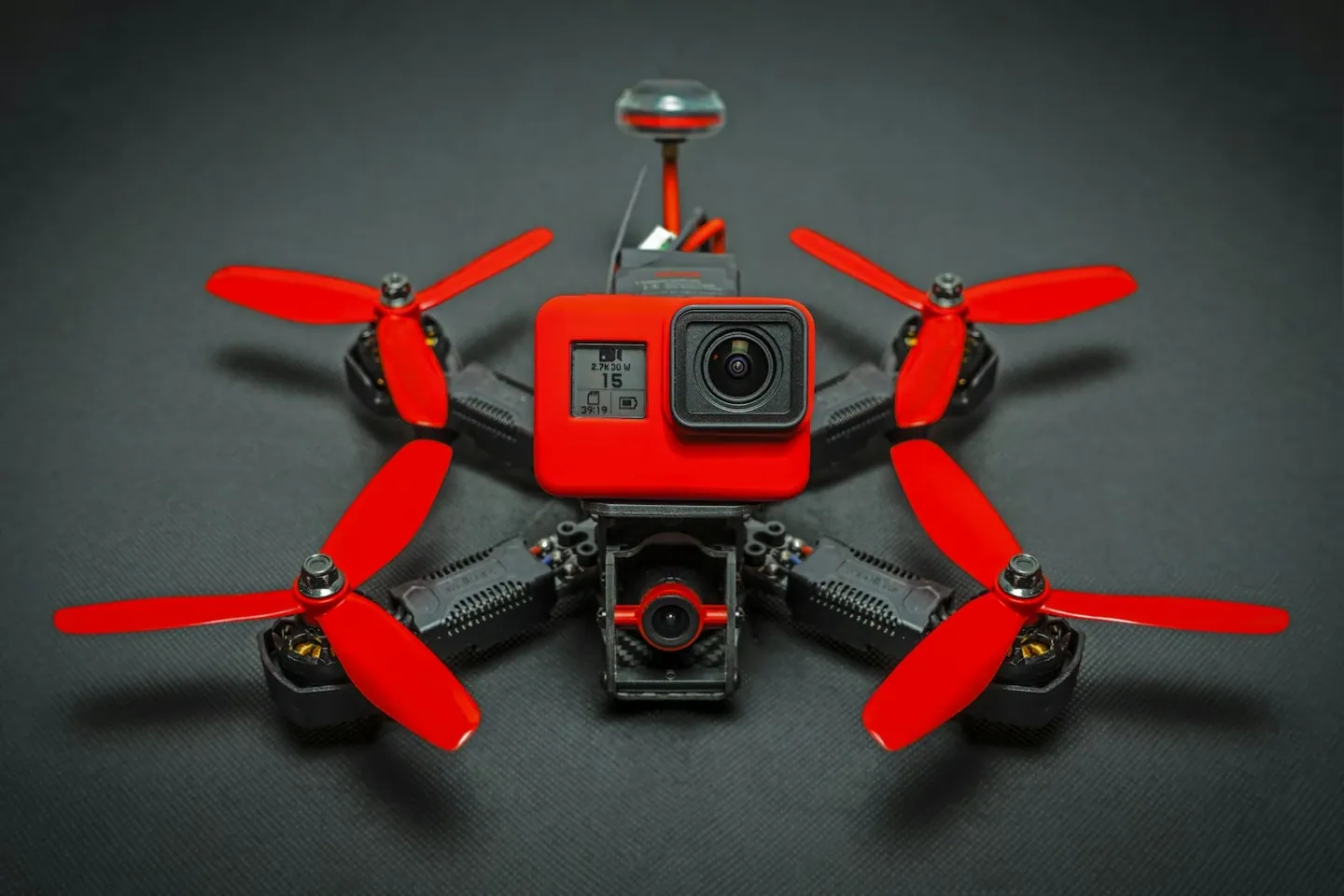 Course de drone en réalité virtuelle