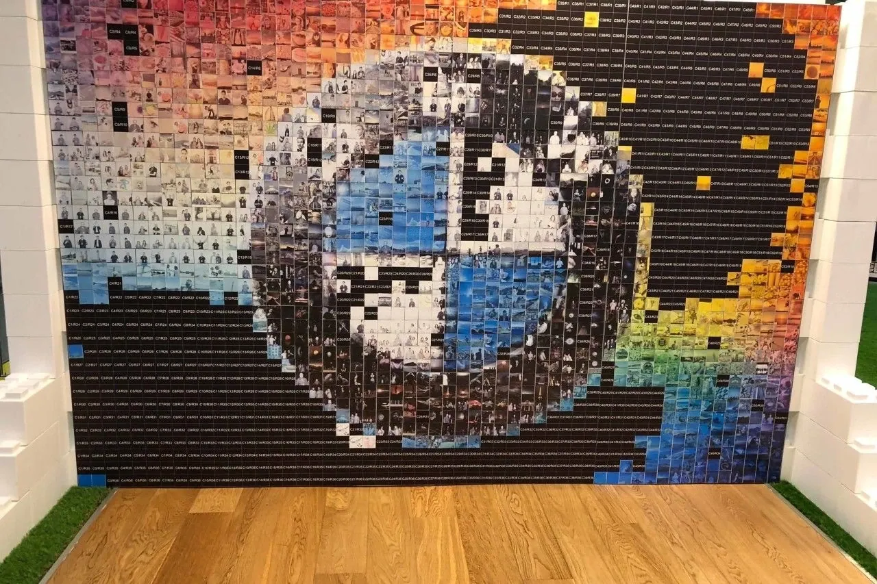 Mosaic wall