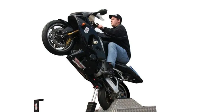 Simulateur moto GP sur vérins